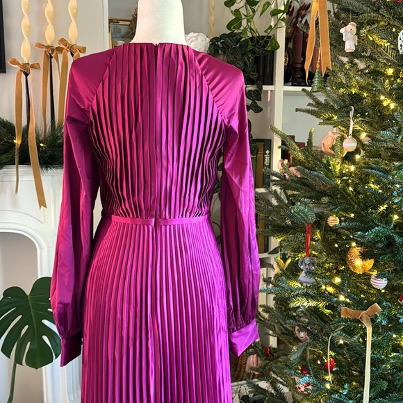 Mac Duggal Pleated Long Sleeve Satin A-Line Gown - Picture 9 of 10